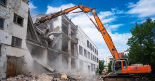 Промышленный демонтаж зданий Наро-Фоминск, цена от 2908 руб.